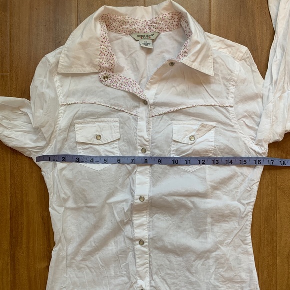 💙Guess Western Style White Snap Button Up Blouse - Picture 4 of 6